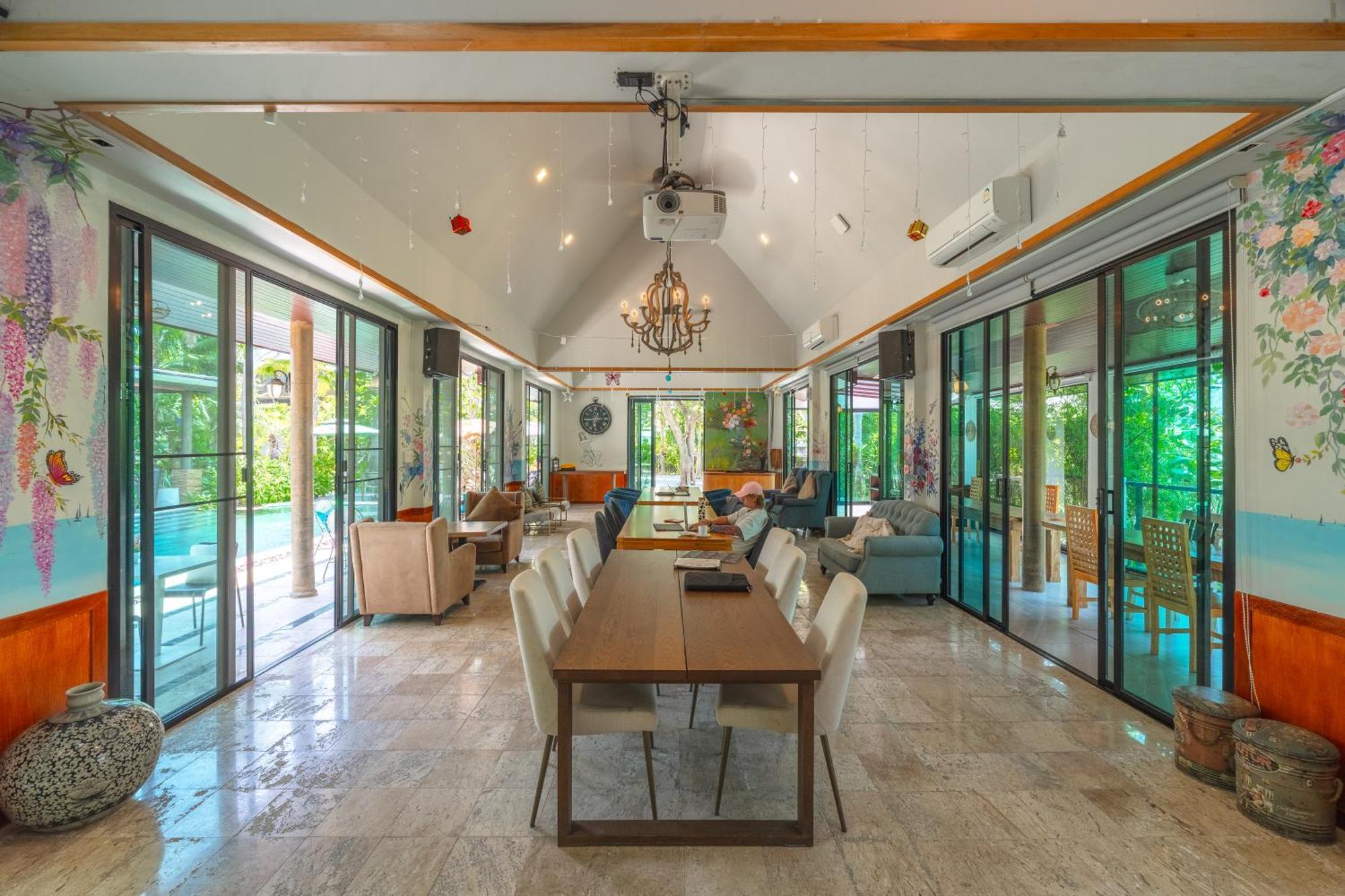 Coco Retreat Phuket Resort y Spa Chalong Exterior foto