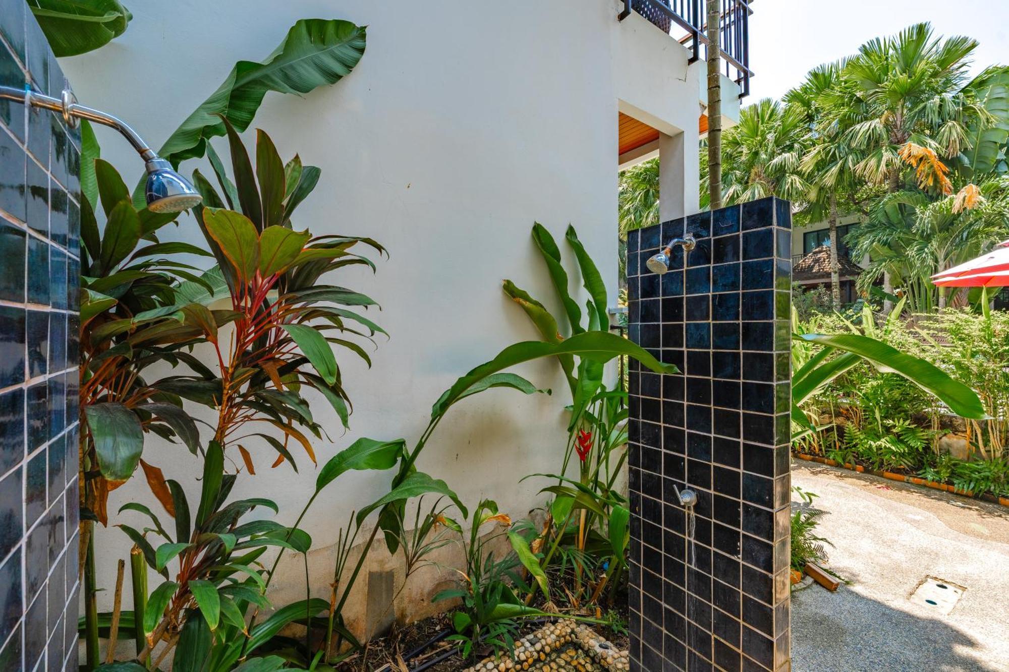 Coco Retreat Phuket Resort y Spa Chalong Exterior foto
